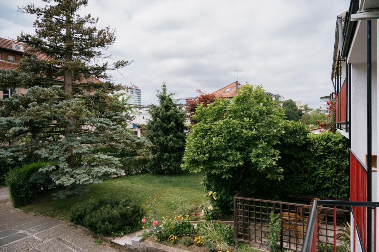 Ljubljana C17 4-Bedroom Private Row House With Garden And Parking 外观 照片